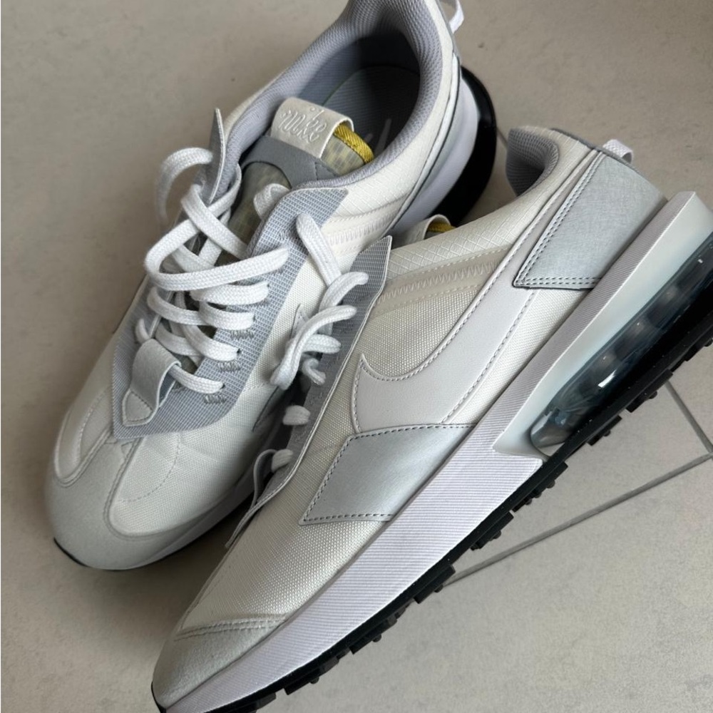 MENS NIKE
